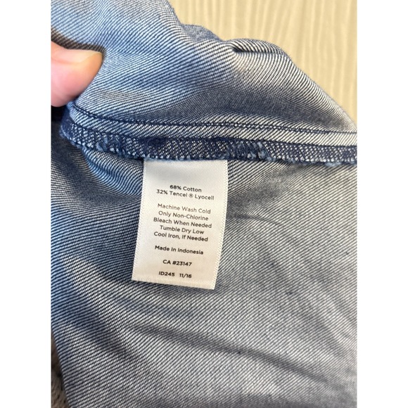 Talbots • NWT Sailor Button Straight Leg Pants Dark Wash Denim Size 16W - Picture 12 of 12